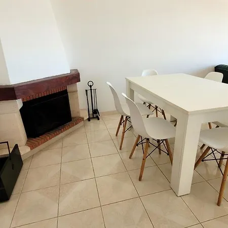 Apartment Spacious In With Sea View