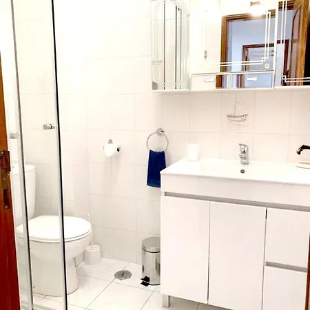 Spacious In With Sea View * Nazare